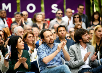 Pablo Iglesias, en Pamplona: «Ahora nos toca cambiar las cosas gobernando en Navarra y en España»