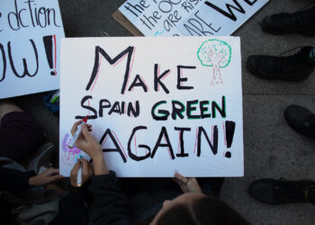 Colectivos, organizaciones y movimientos sociales se unen para exigir la Emergencia Climática al Gobierno español