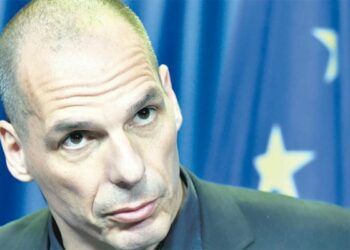 Yanis Varoufakis , ex ministro de Finanzas de Grecia, apuntó a Macri y al FMI. El derechoso y la fuga