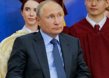 Putin tilda de “locos” a los que apoyan a Guaidó en Venezuela