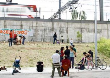 Victoria vecinal: Adif comenzará en septiembre a instalar pantallas antiruido en el barrio de Adelfas (Retiro)