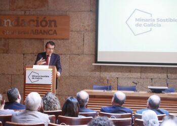 Un alto cargo del PP investigado por prevaricación ambiental es invitado por la Cámara Oficial Minera de Galicia para clausurar una jornada sobre minería sostenible