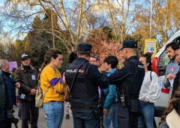 El PSOE utiliza la Ley Mordaza y multa a «Libres y Combativas» y al Sindicato de Estudiantes con dos mil euros