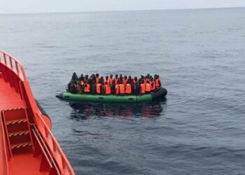 APDHA e Irídia denuncian que la nueva estrategia de rescate en el mar del Gobierno español provoca más muertes