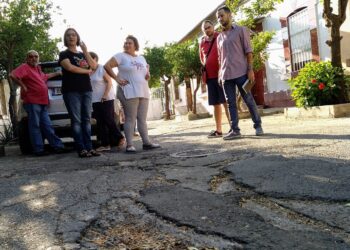 Adelante Sevilla critica el abandono del Higuerón y reclama un trato municipal digno para sus vecinos