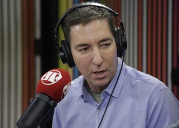 Amenazan a Glenn Greenwald tras publicar pruebas sobre las conspiraciones para dejar a Lula Da Silva fuera de las elecciones presidenciales