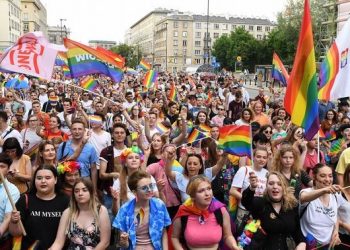 La comunidad LGTBI de Polonia se rebela contra la presión del gobierno