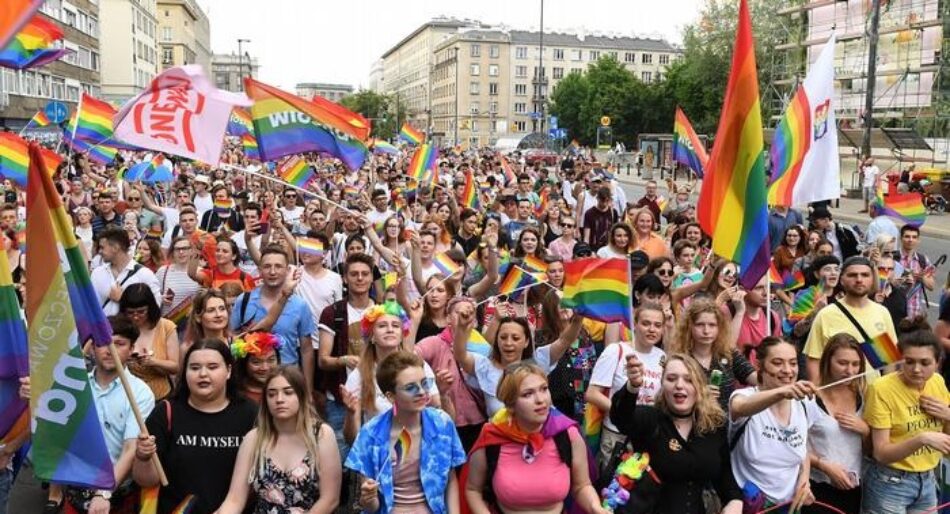 La comunidad LGTBI de Polonia se rebela contra la presión del gobierno