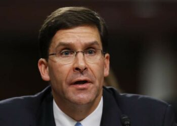 Trump nomina a Mark Esper como secretario de defensa