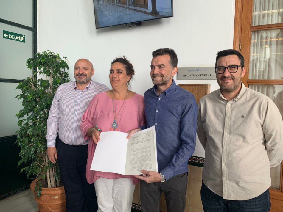 Antonio Maíllo y Ángela Aguilera registran la enmienda de totalidad de Adelante Andalucía a los PJA