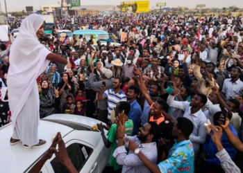 La oposición sudanesa llama a la «desobediencia civil» tras las últimas detenciones del Consejo Militar