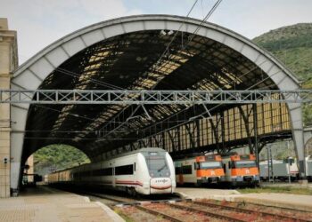 CGT convoca 4 días de huelga en RENFE