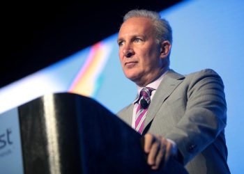 El economista Peter Schiff : La actual burbuja económica de EE.UU. «es peor que antes del desplome de 2008»