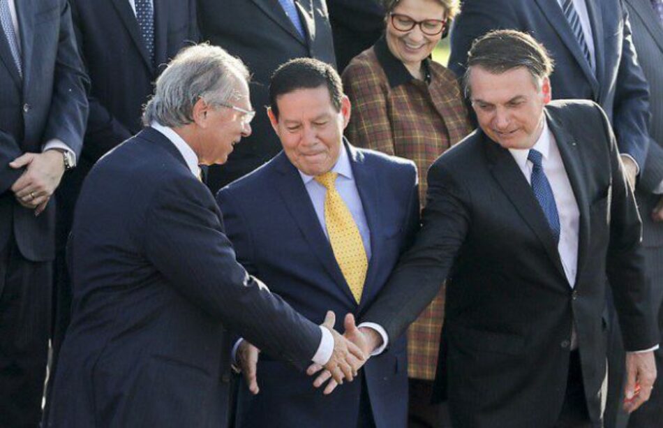 Bolsonaro cumple seis meses en el poder: crecimiento débil, desempleo y retrocesos