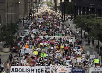 Jornada de terror, ira y protesta en Estados Unidos