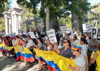 Colombia marcha contra la violencia y el asesinato de líderes sociales