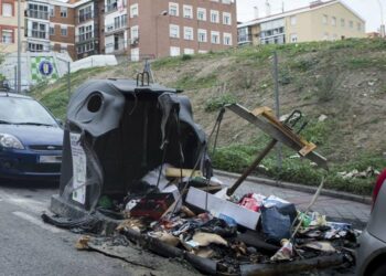 La vecindad del distrito madrileño de Ciudad Lineal pide más vigilancia ante los pirómanos