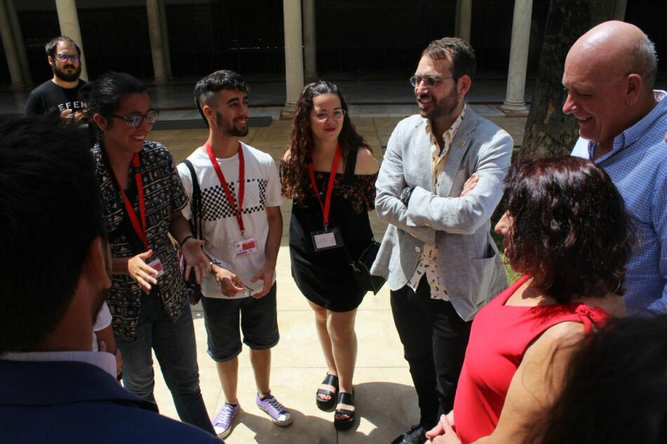 Fridays for Future traslada el «Estado de Emergencia Climática en Andalucía» al Parlamento