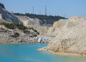 El desastre ambiental provocado por la actividad minera en el Monte Neme llegará al Parlamento de Galicia a partir de septiembre