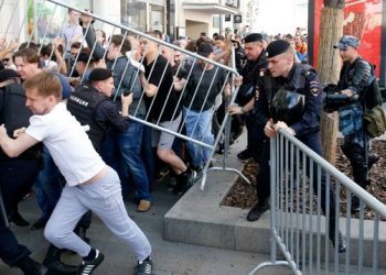 Más de mil detenidos en una manifestación en Moscú