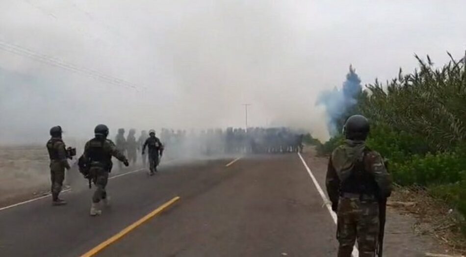 Perú: La policía reprime violentamente manifestaciones contra el proyecto minero de Tía María