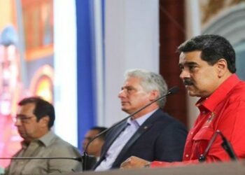 Presidentes de Venezuela y Cuba clausuran XXV Foro de Sao Paulo en Caracas