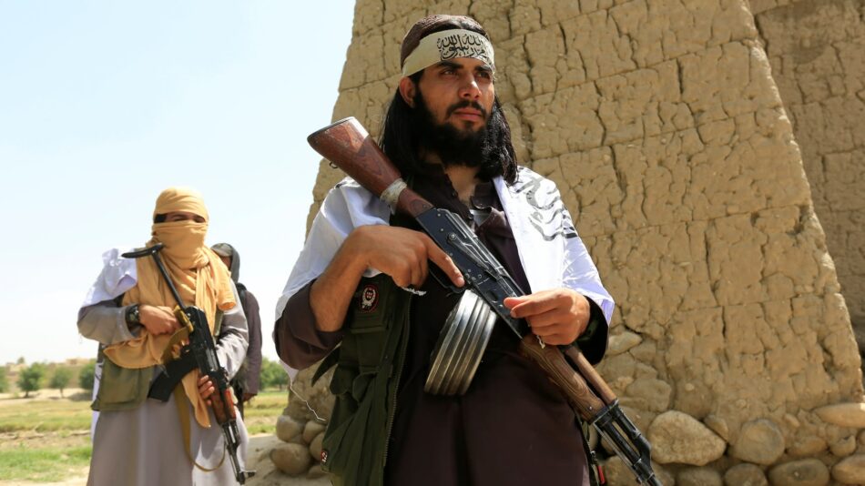 El gobierno afgano anuncia conversaciones de paz con los talibanes