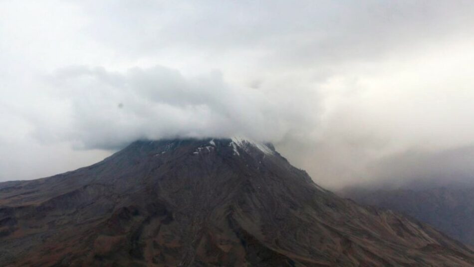 Más de 1000 personas evacuadas en Perú ante la erupción del volcán Ubinas