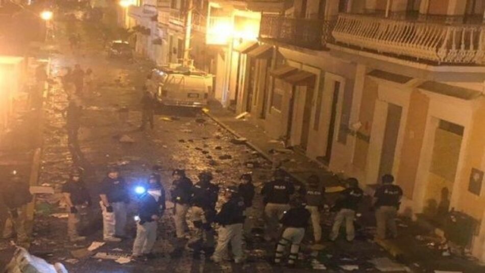 Denuncian represión policial contra manifestantes en Puerto Rico