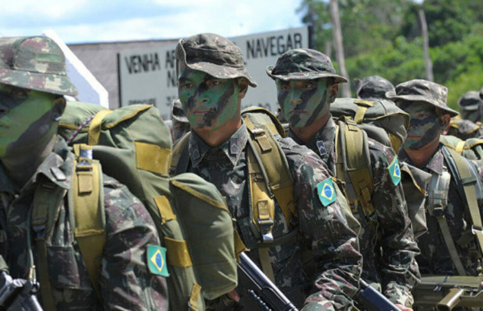 Brasil: Bolsonaro autoriza el despliegue de las fuerzas armadas en la Amazonía