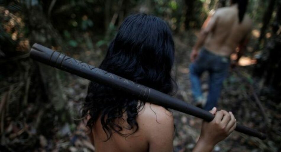 Incendios en la Amazonía ponen en riesgo a un millón de indígenas