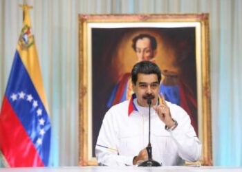 Nicolás Maduro designa a siete nuevos ministros