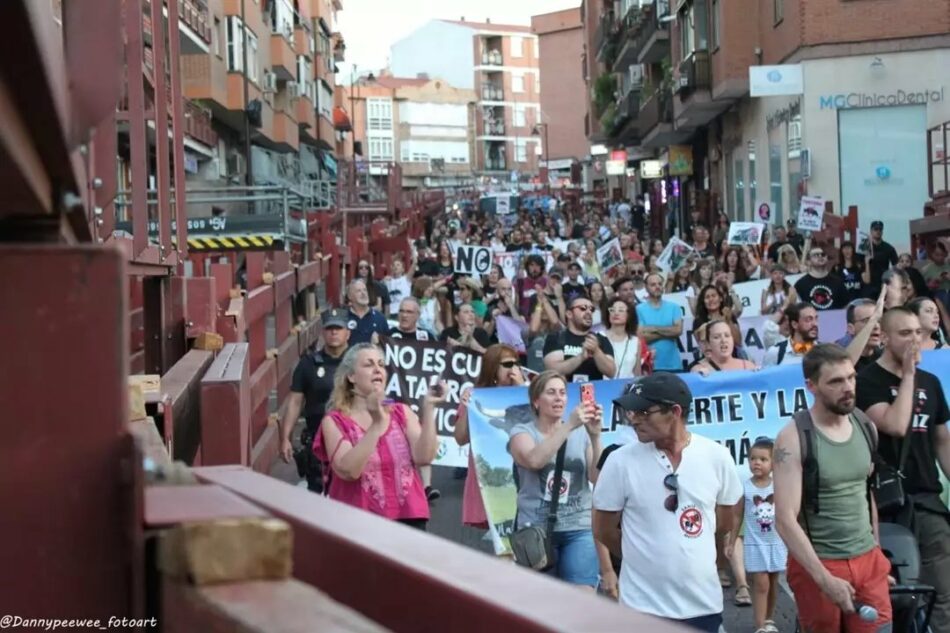 Exigen el fin del maltrato animal en San Sebastián de los Reyes: “No es el siglo I, es el XXI”