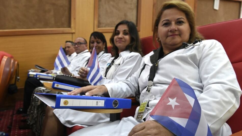Cuba denuncia el acoso de Estados Unidos a sus misiones médicas solidarias