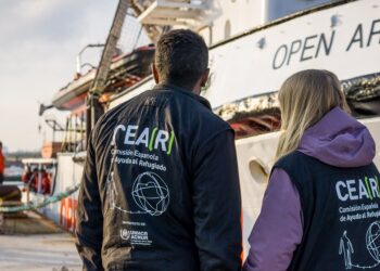 CEAR denuncia la situación de 500 personas a la deriva en el Mediterráneo