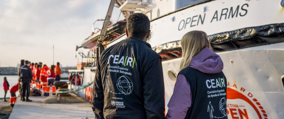 CEAR denuncia la situación de 500 personas a la deriva en el Mediterráneo