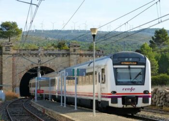 La CGT denuncia el incumplimiento de la ley por parte de RENFE durante la huelga de ferrocarriles