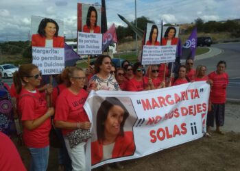 Trabajadoras de Dulcinea Nutrición exigen a Margarita Robles, ministra de Defensa, el fin de los abusos laborales de la concesionaria