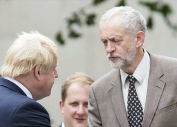 Corbyn ganaría elecciones si Johnson no logra adelanto electoral