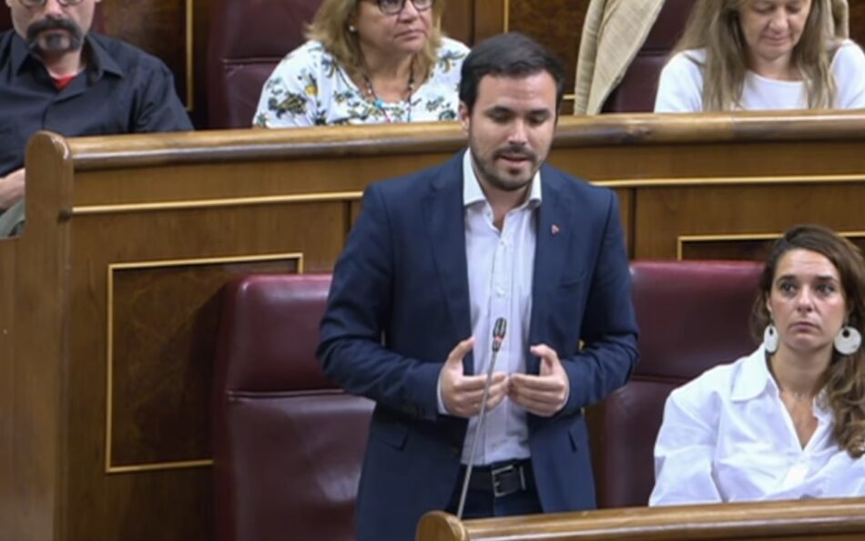 Garzón pide al Gobierno que aclare “qué coste en términos de recursos públicos materiales y humanos tiene que Urdangarin haga las labores de voluntariado que ha solicitado”