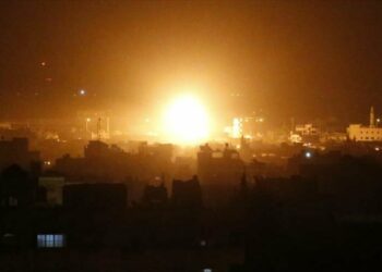 Aviones de guerra israelíes atacan 15 blancos en la Franja de Gaza