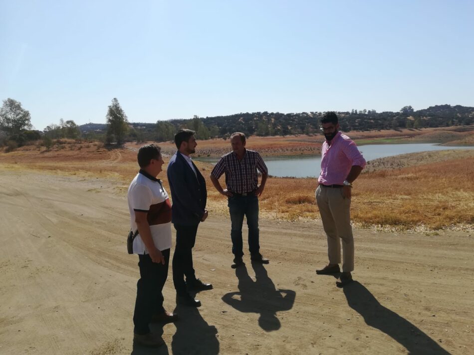 Ismael Sánchez denuncia la política hidrológica andaluza en su visita a los Lagos del Serrano