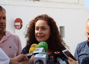 IU Andalucía celebrará unas jornadas sobre políticas marítimas y pesqueras y abordará el problema del alga en el Estrecho