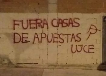 El secretario general de la Juventud Comunista exige acabar con las casas de apuestas