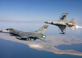 Turquía ataca en Siria posiciones de milicia kurda aliada de EEUU