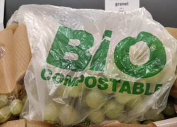 Greenpeace denuncia las falsas alternativas al plástico que ofrecen marcas y supermercados