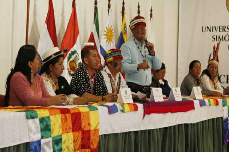 Indígenas de Ecuador piden a FMI dejar de presionar por ajustes