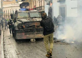 Rechazan violencia policial por marchas en Ecuador