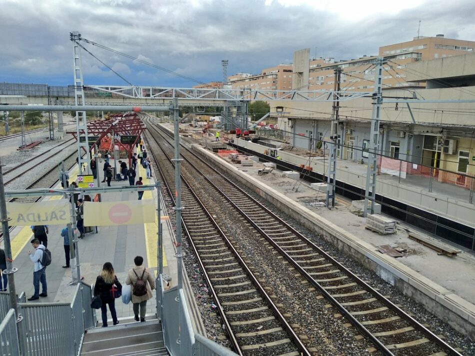 Alberto Garzón exige al Gobierno que “dé marcha atrás” a su plan de eliminar líneas de tren porque solo le interesa el AVE y le reclama un modelo “social, territorial y ecológico”