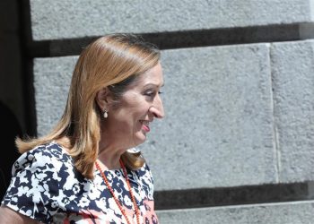 Ana Pastor, numero dos por Madrid: «La ofensa continúa para las víctimas y familiares del Alvia»